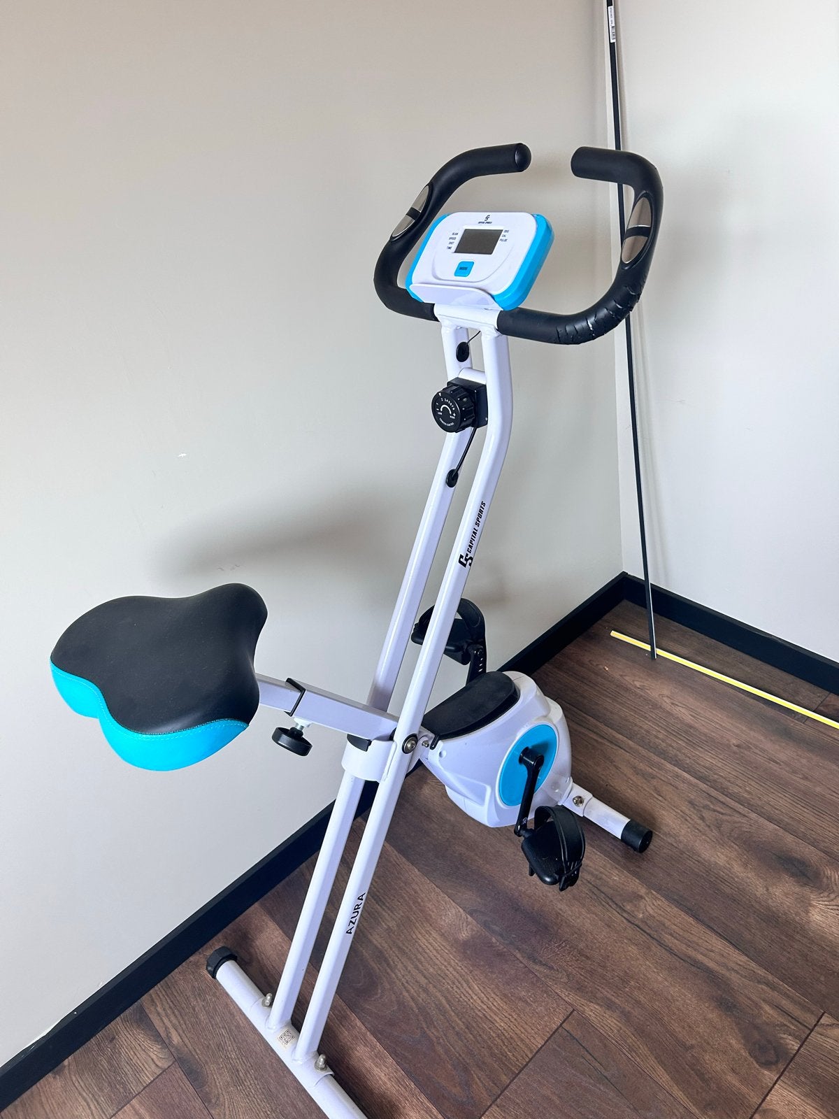 Hometrainer met defect scherm - Ideaal voor onderdelen, Ophalen, Gebruikt, Metaal, Benen