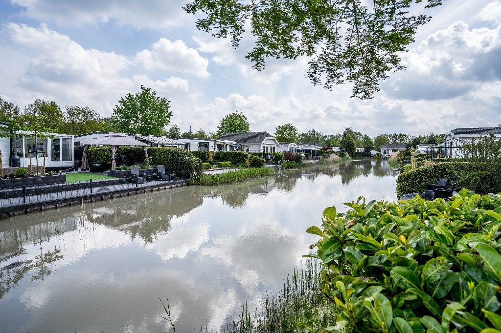 Chalets te koop op 't Haasje Recreatiepark in Oosterhout, In bos, Internet, Noord-Brabant, 2 slaapkamers