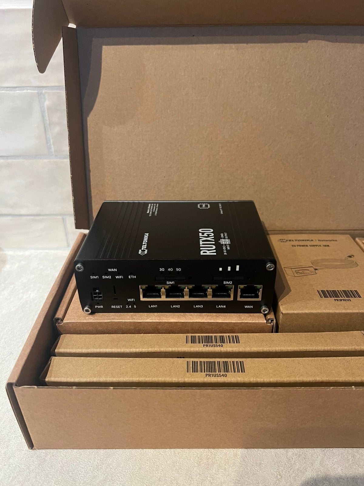 Teltonika RUT X50 nieuw in doos, Ophalen of Verzenden, Nieuw, Router