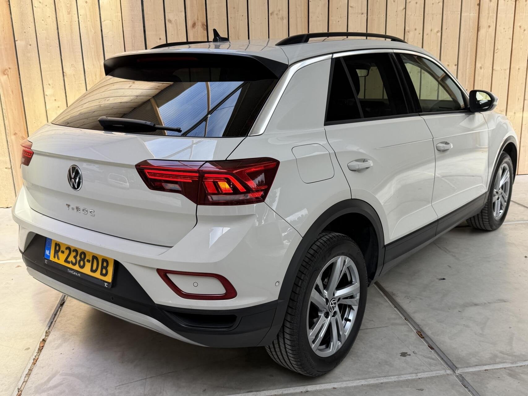 Volkswagen T-Roc 1.0 TSI Life 75 Edition Apple CarPlay/Andro, Auto's, Voorwielaandrijving, Gebruikt, Euro 6, Origineel Nederlands