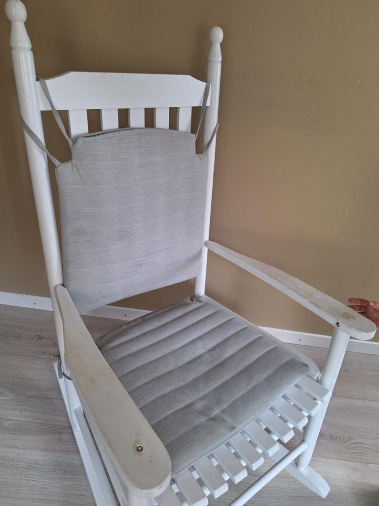 Witte schommelstoel met kussens, Ophalen, Gebruikt, Wit, Stof