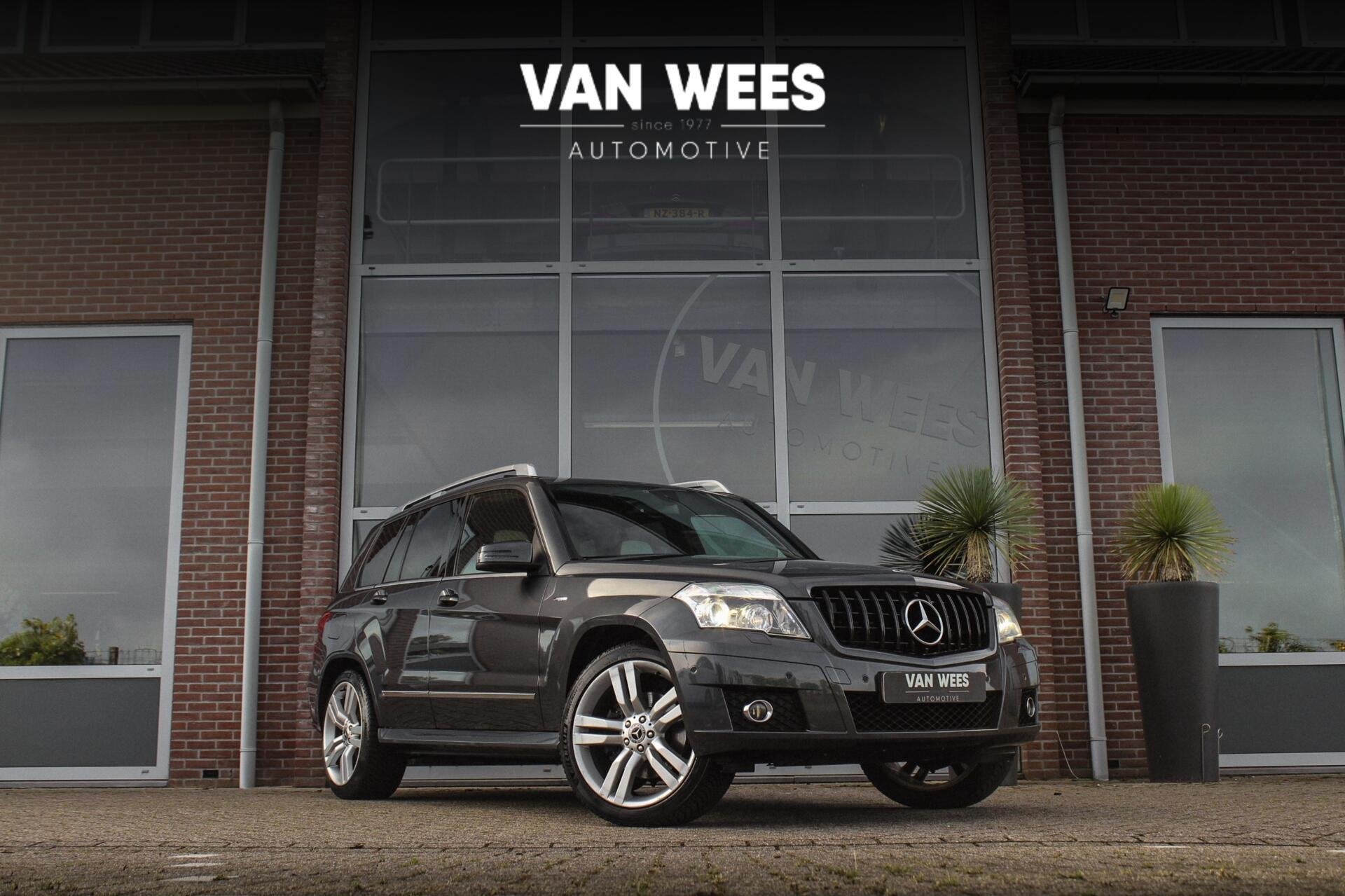 Mercedes GLK-klasse 300 4-Matic First Edition | 231 pk | Aut, Auto's, Automaat, Gebruikt, Beige, 2000 kg