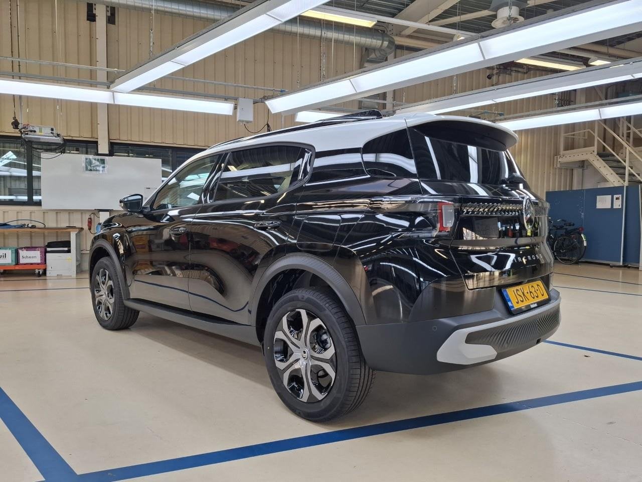 Citroën C3 Aircross 1.2 Hybrid 145pk Plus Automaat 52km!, Stof, 1199 cc, Parkeersensor, Zwart