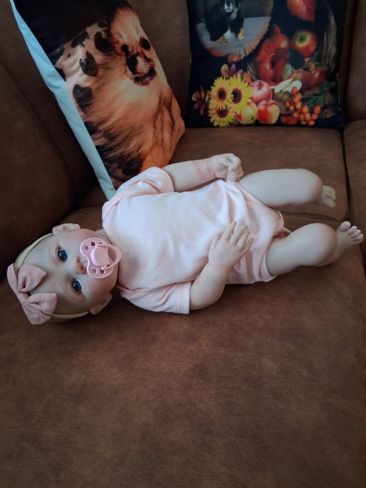 Realistische Reborn Babypop met Roze Kleding en Speen, Ophalen of Verzenden, Nieuw, Babypop, Levensecht of Reborn