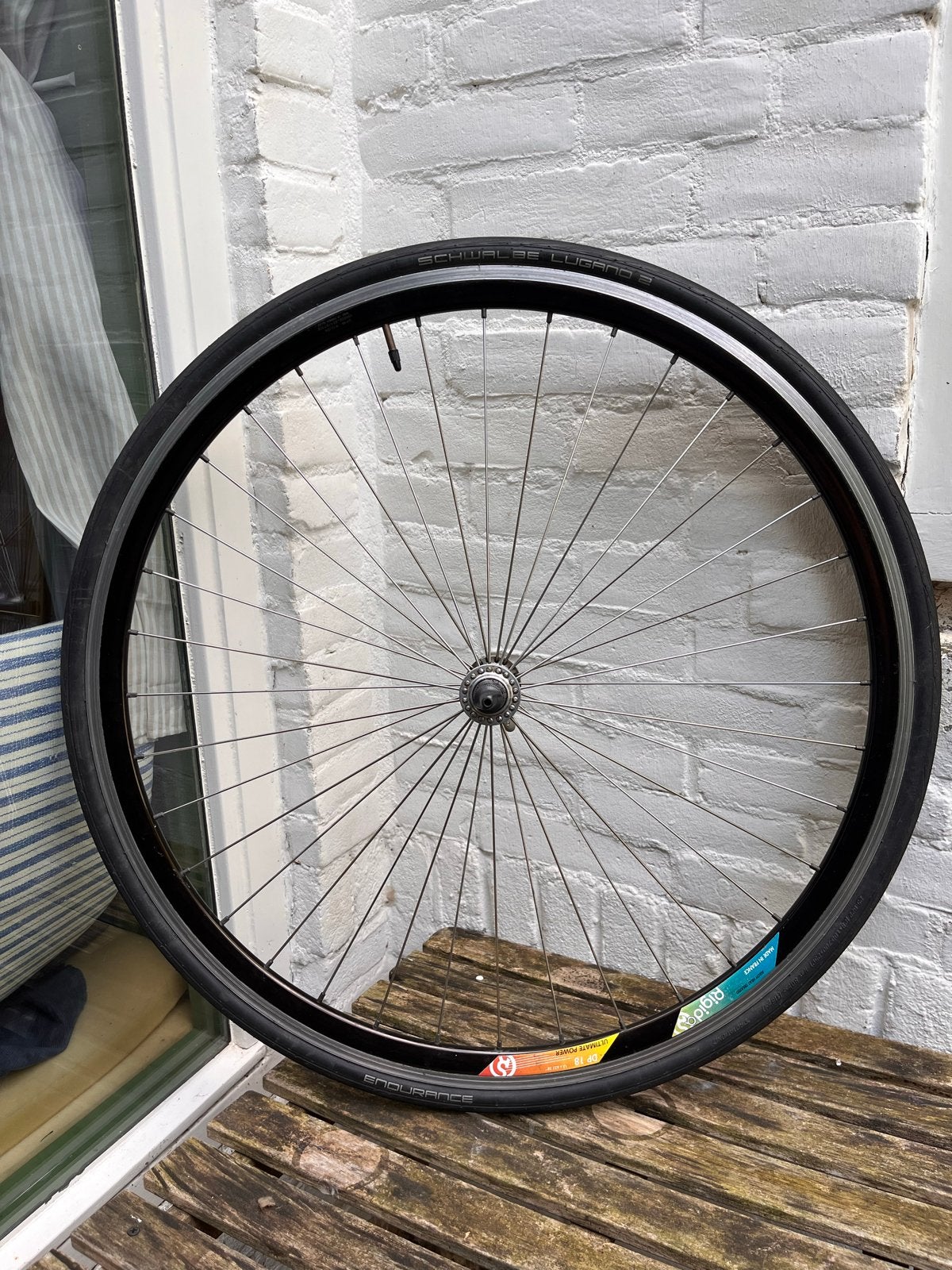 Voorwiel 28 inch Rigida DP18 Shimano RX100 - Jaren '90, Wiel, Ophalen of Verzenden, Zo goed als nieuw, Aluminium