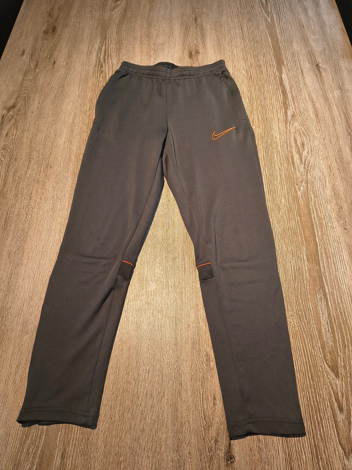 Nike Dri-Fit Trainingsbroek Antraciet Grijs met Oranje, Ophalen of Verzenden, Jongen of Meisje, Broek