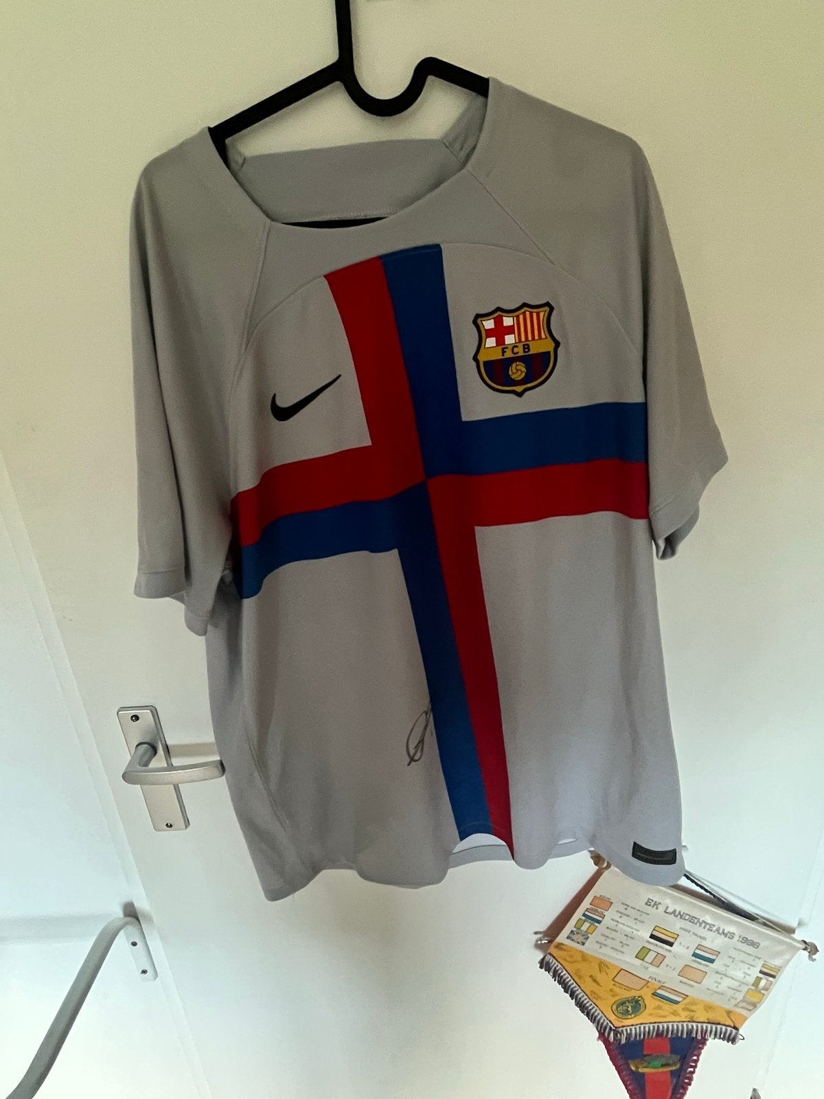 Gesigneerd FC Barcelona shirt Iñaki Peña + fotobewijs, Ophalen of Verzenden, Zo goed als nieuw, Buitenlandse clubs, Shirt