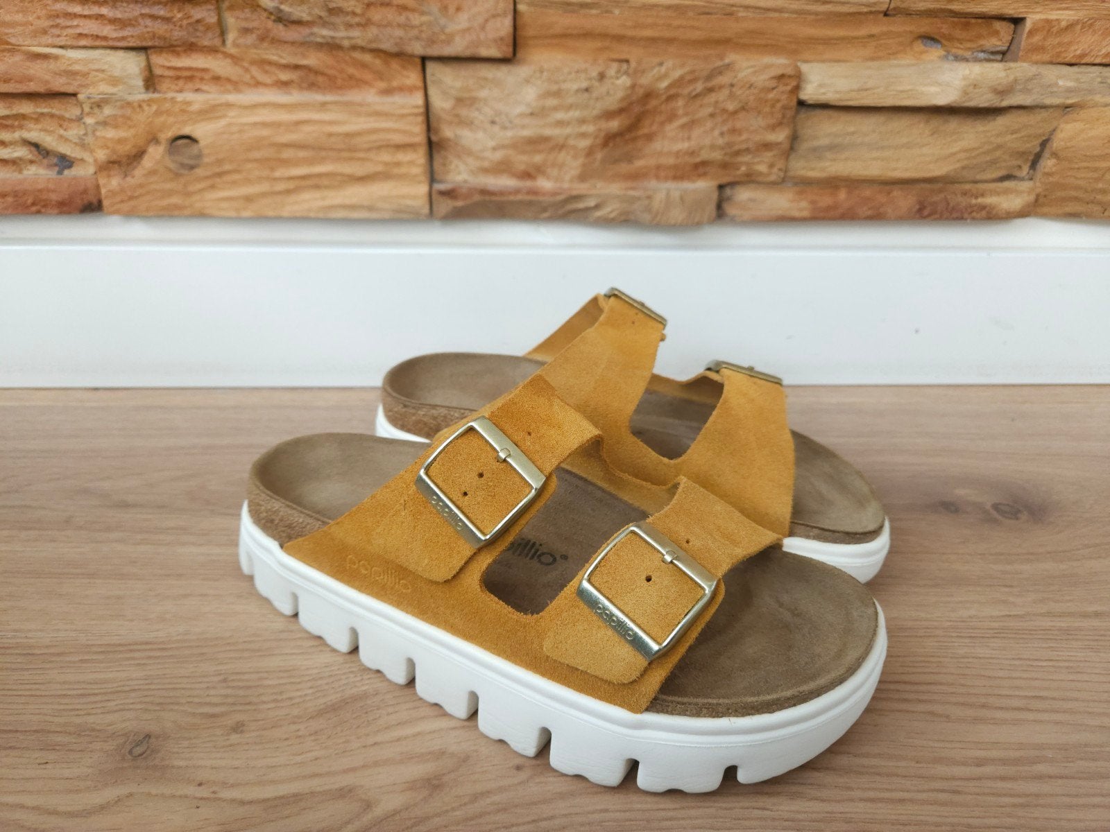Papillio Birkenstock Arizona maat 39 slippers sandalen geel, Kleding | Dames, Schoenen, Geel, Zo goed als nieuw, Birkenstock, Sandalen of Muiltjes