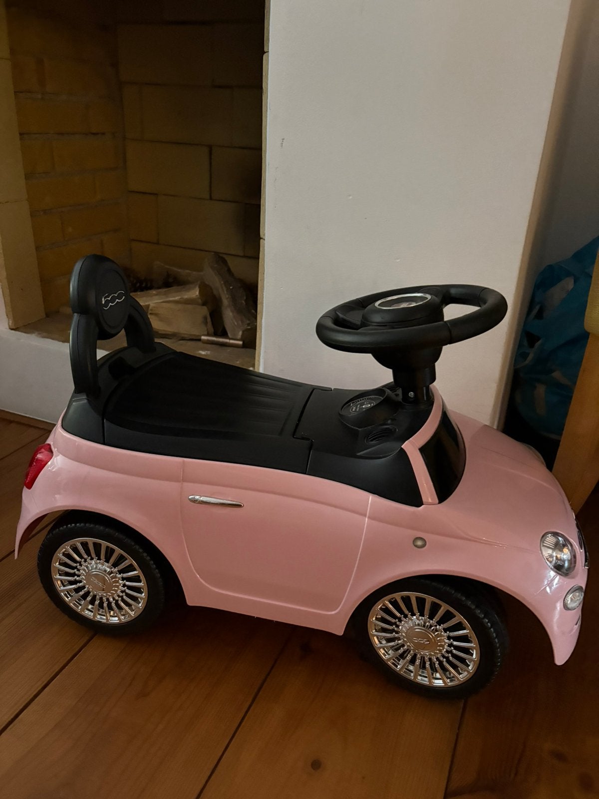 Fiat 500 roze loopauto, Ophalen, Zo goed als nieuw