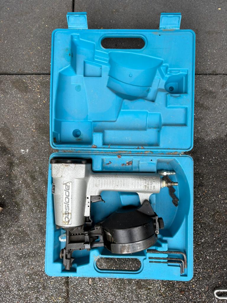 Pneumatische spijkerpistool (zie andere advertenties), Ophalen of Verzenden, Zo goed als nieuw