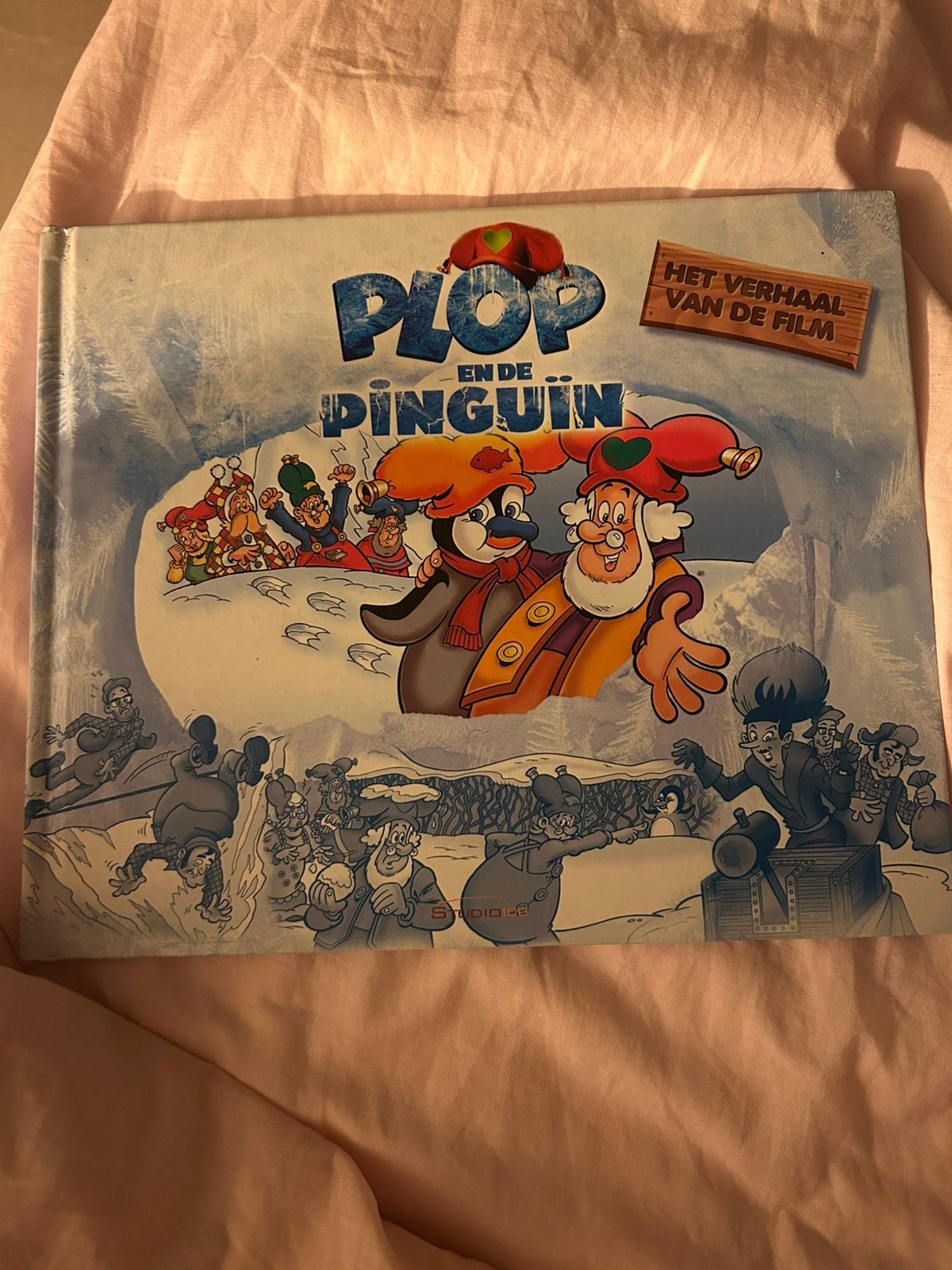 Leesboek studio 100 plop en de pinguin, Jongen of Meisje, Ophalen of Verzenden, Zo goed als nieuw, Voorleesboek