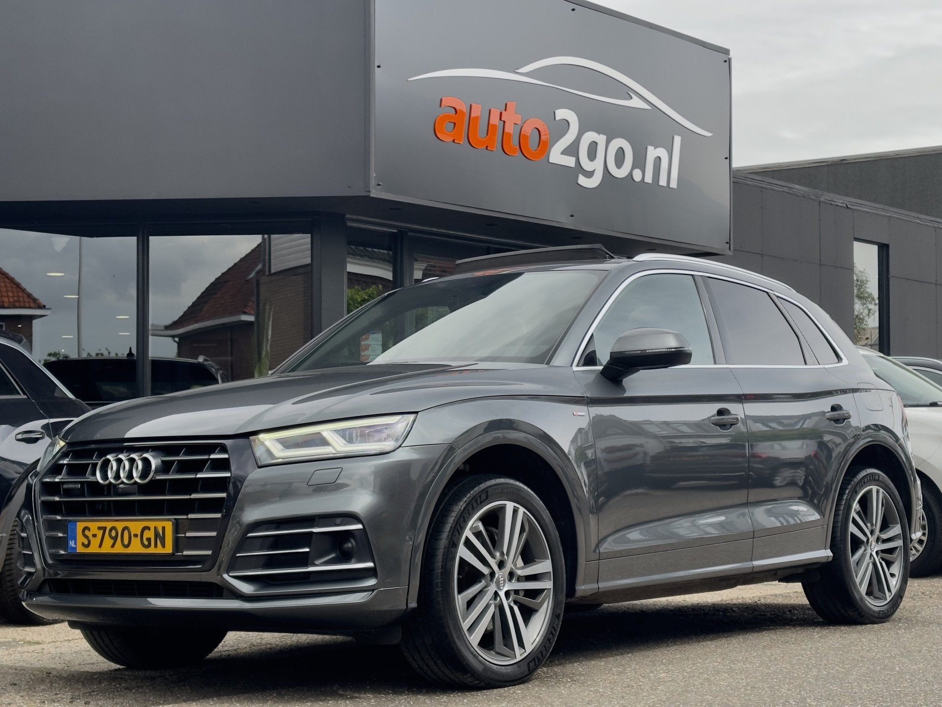 Audi Q5 55 TFSI QUATTRO COMPETITION AUT7 PANODAK DESIGNO-LED, Automaat, Dealer onderhouden, 2005 kg, Hybride Elektrisch/Benzine