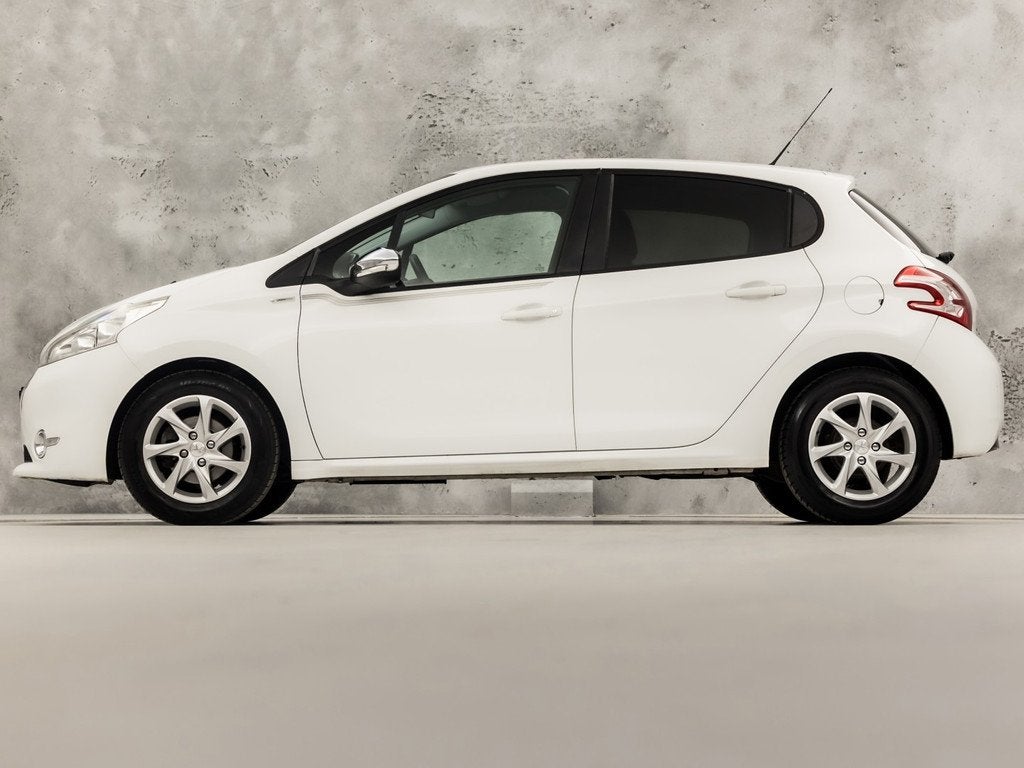Peugeot 208 1.2 VTi Sport (SCHERM, CRUISE, PARKEERSENSOREN,, Auto's, Stof, Gebruikt, 1199 cc, 82 pk