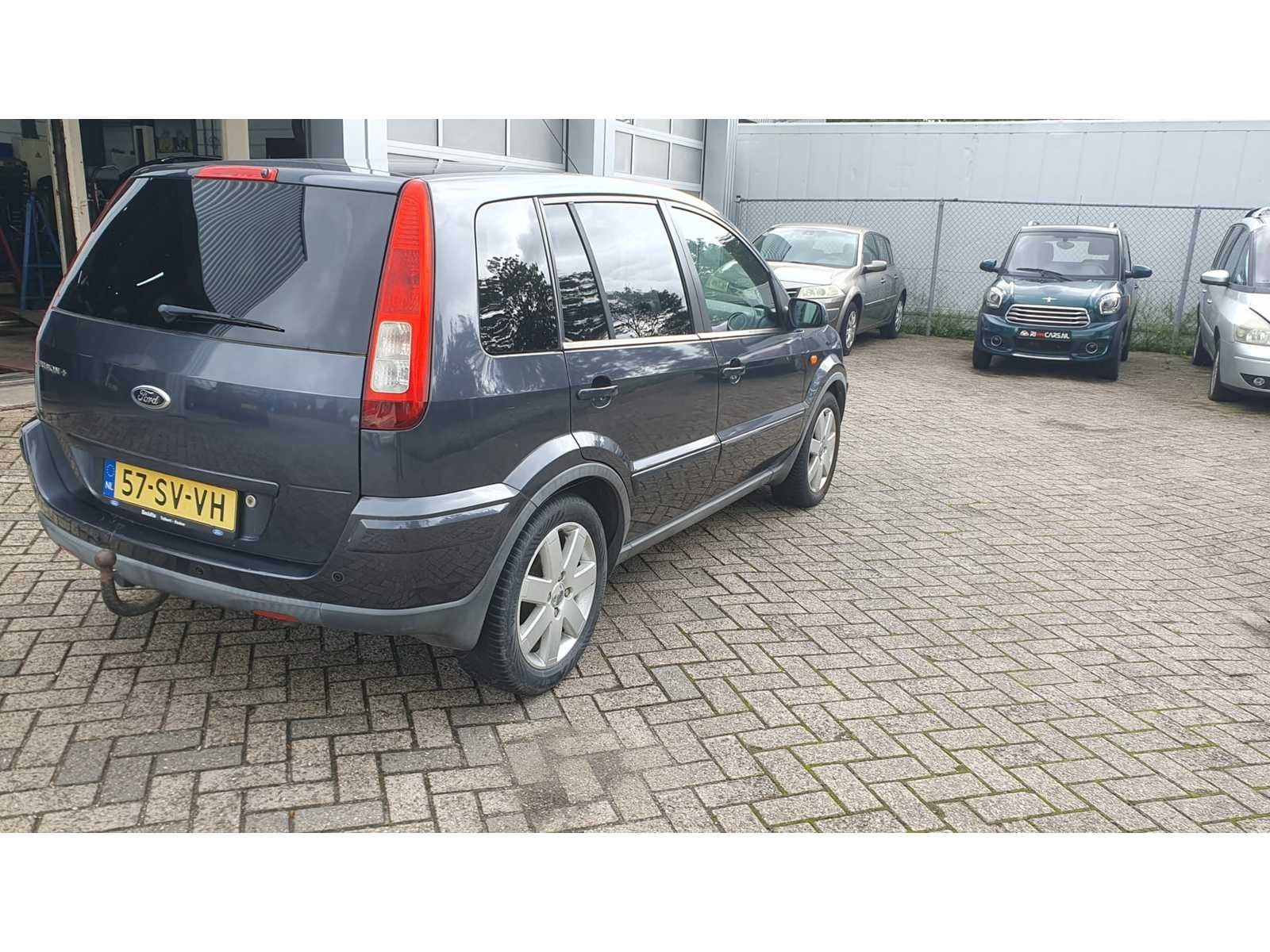 Ford Fusion 1.6-16V Futura, 57-SV-VH, Voorwielaandrijving, 1596 cc, Gebruikt, 49 €/maand