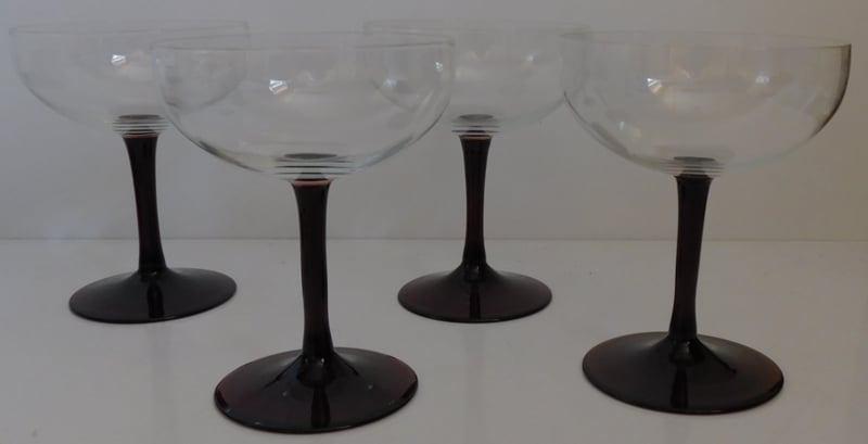 Set Champagne glazen met paarse voet., Gebruikt, N.v.t., Ophalen of Verzenden, N.v.t.
