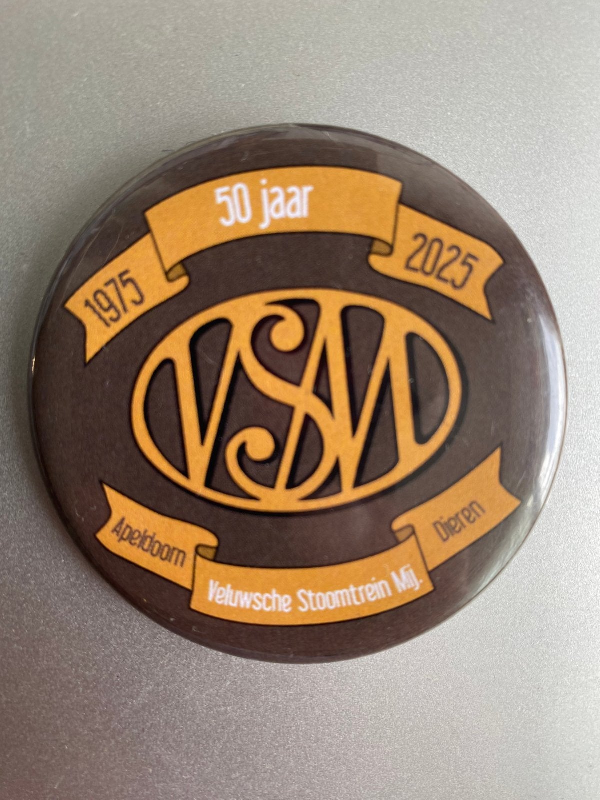 VSM badge, Verzamelen, Speldjes, Pins en Buttons, Ophalen of Verzenden, Zo goed als nieuw