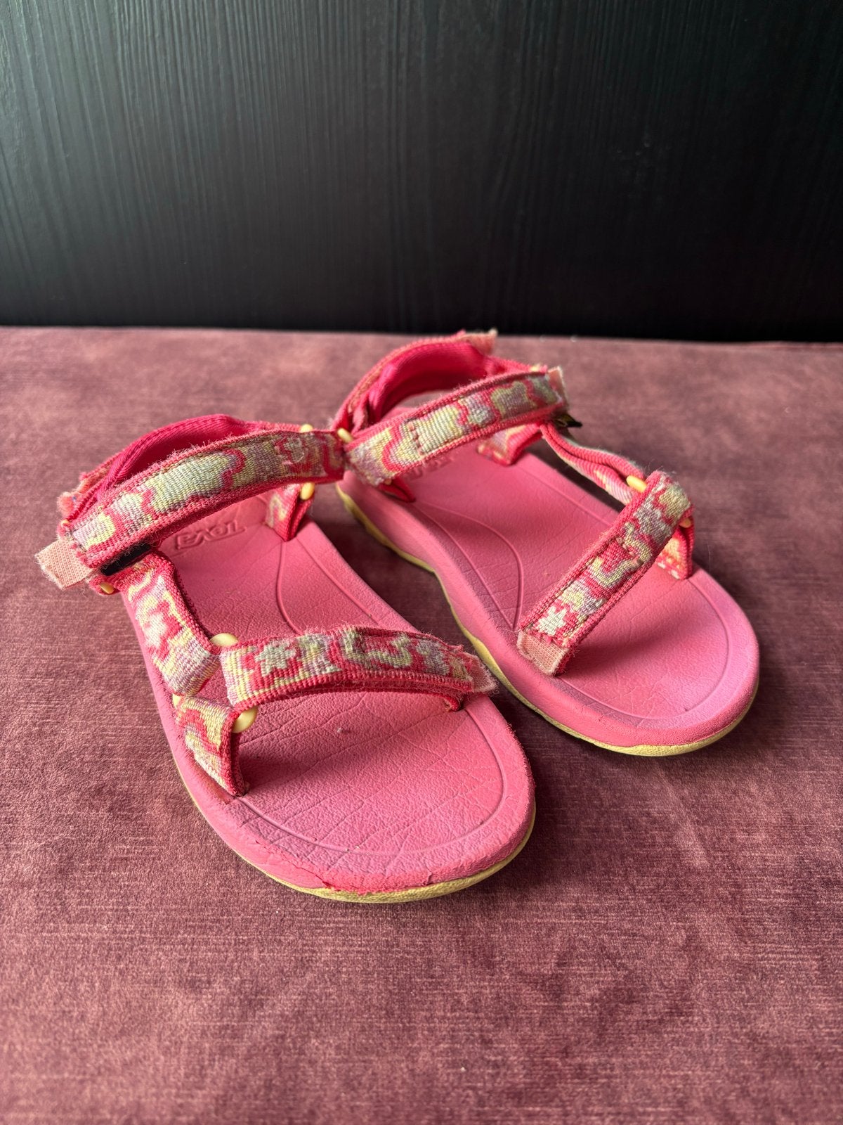 Teva sandalen roze maat 26/27, Ophalen of Verzenden, Meisje