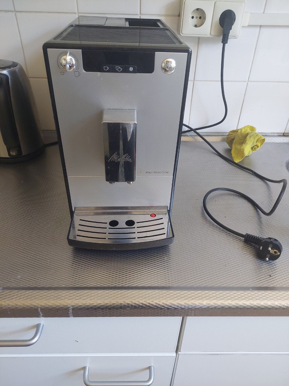 Melitta Caffeo koffiemachine, Gebruikt, Espresso apparaat, 2 tot 4 kopjes, Afneembaar waterreservoir