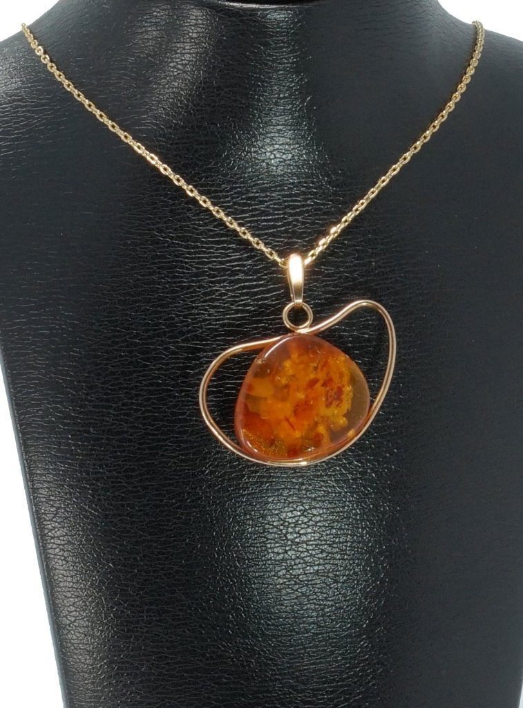 Amber barnsteen 14k gouden ketting hanger rusland vintage, Voordeelsieraden, Verzenden, Zo goed als nieuw, Met edelsteen