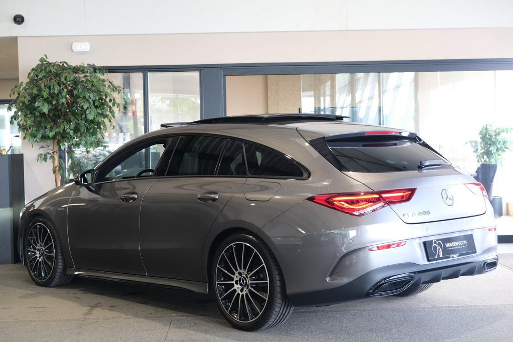 Mercedes-Benz CLA-klasse Shooting Brake 200 AMG DCT Pano Nig, Auto's, CLA, Gebruikt, Zwart, 4 cilinders