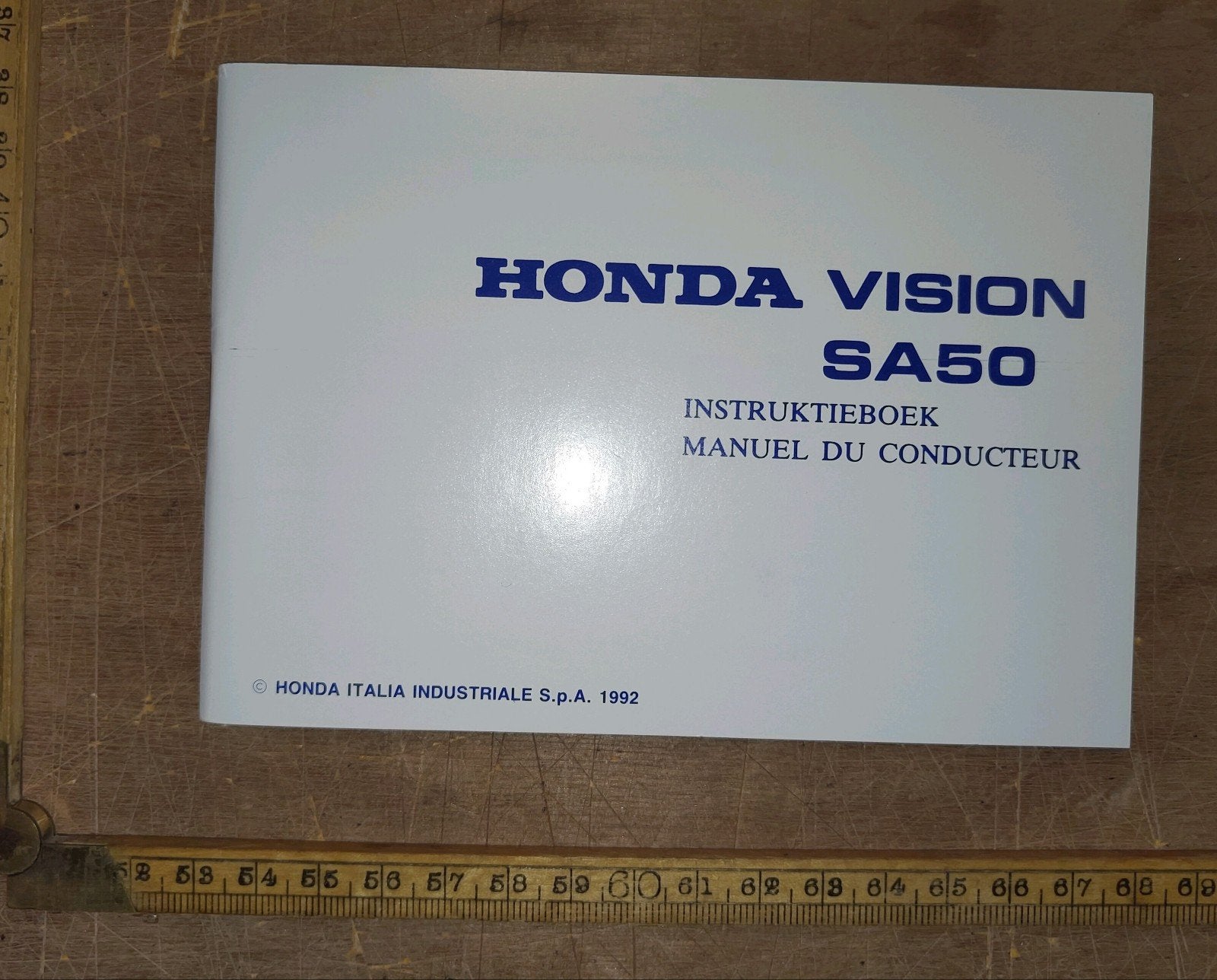 Handleiding Honda Vision1992, Fietsen en Brommers, Handleidingen en Instructieboekjes, Zo goed als nieuw, Ophalen of Verzenden
