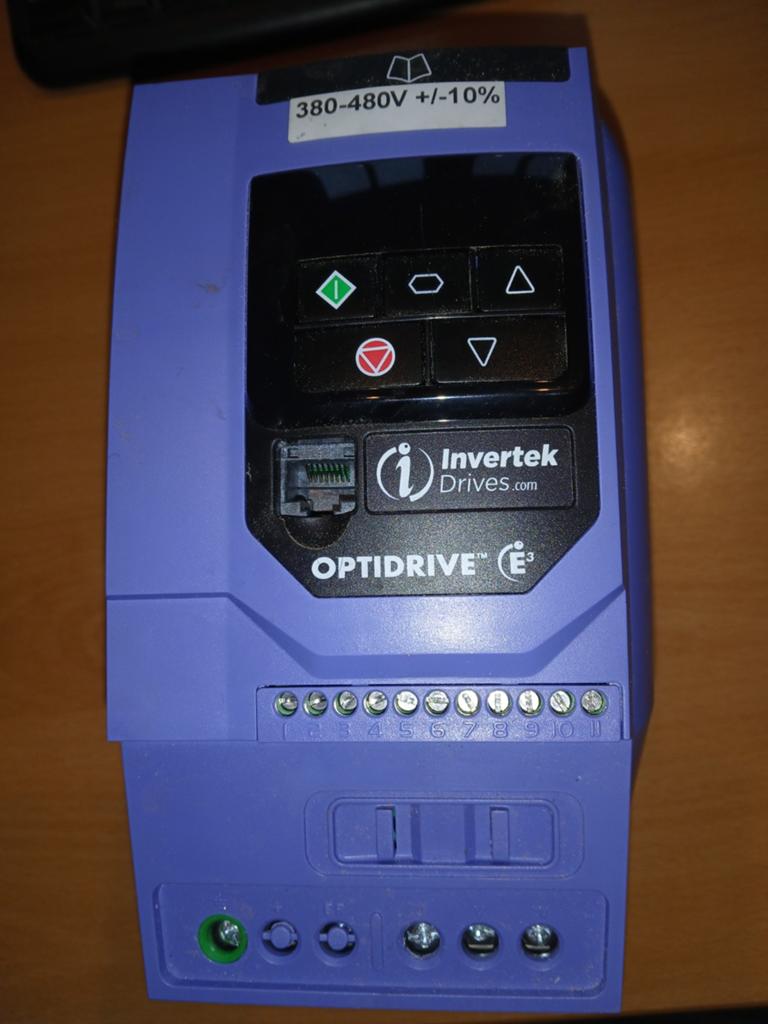 Invertek Optidrive E3 4kW, Hobby en Vrije tijd, Elektronica-componenten, Ophalen of Verzenden