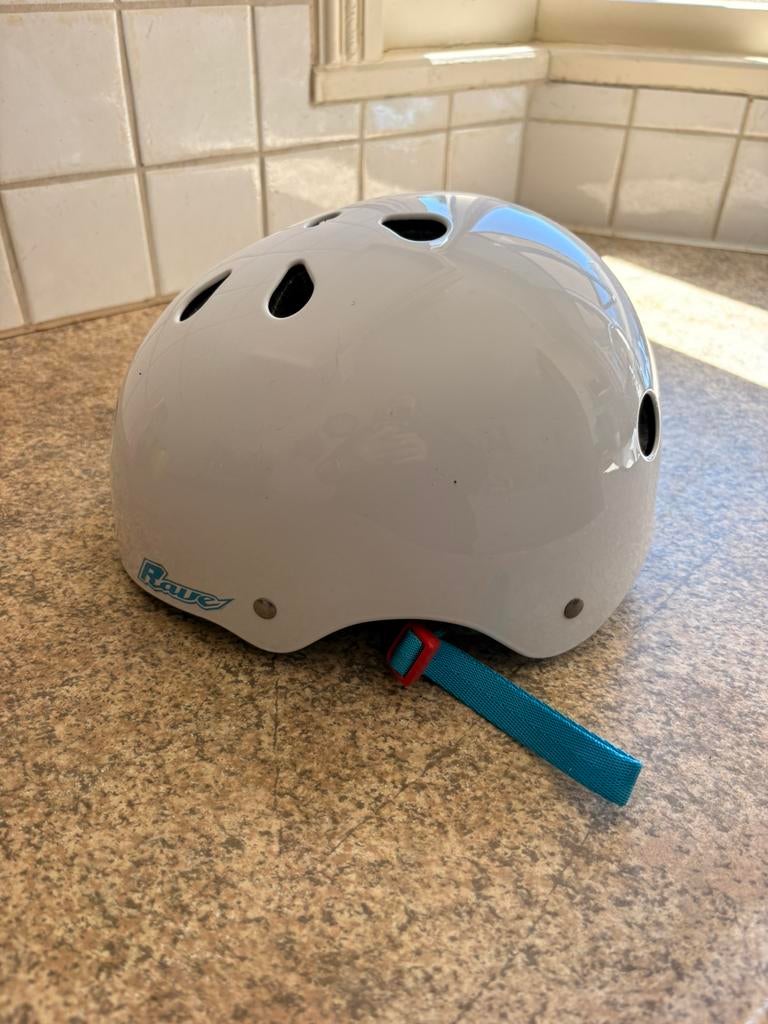 Skate - skeeler helm maat 54-58cm, Ophalen of Verzenden, Zo goed als nieuw, M, Heer of Dame