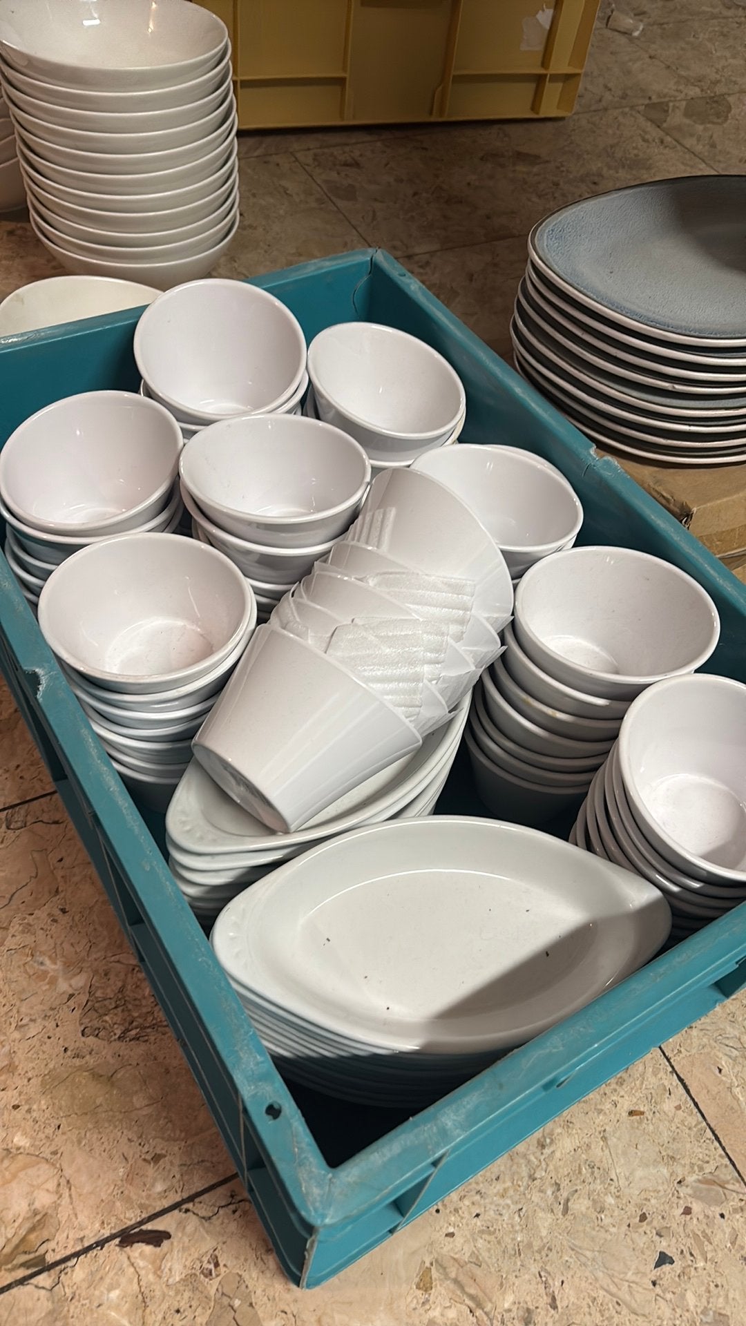 Bakjes plastic en bakjes aardewerk (langwerpig), Ophalen of Verzenden