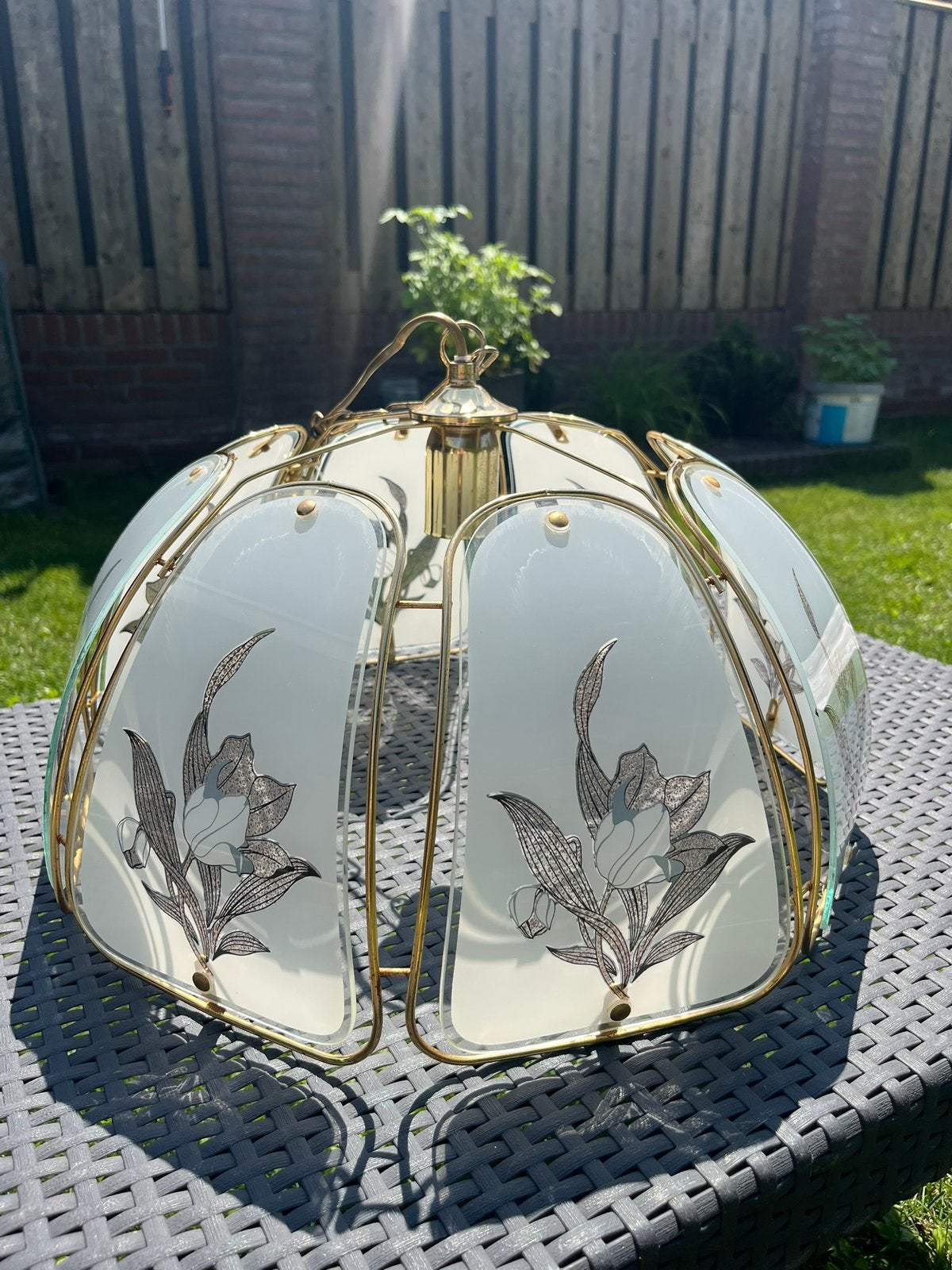 Hanglamp wit/ goud, Ophalen of Verzenden, Zo goed als nieuw, Glas, E27 (groot)