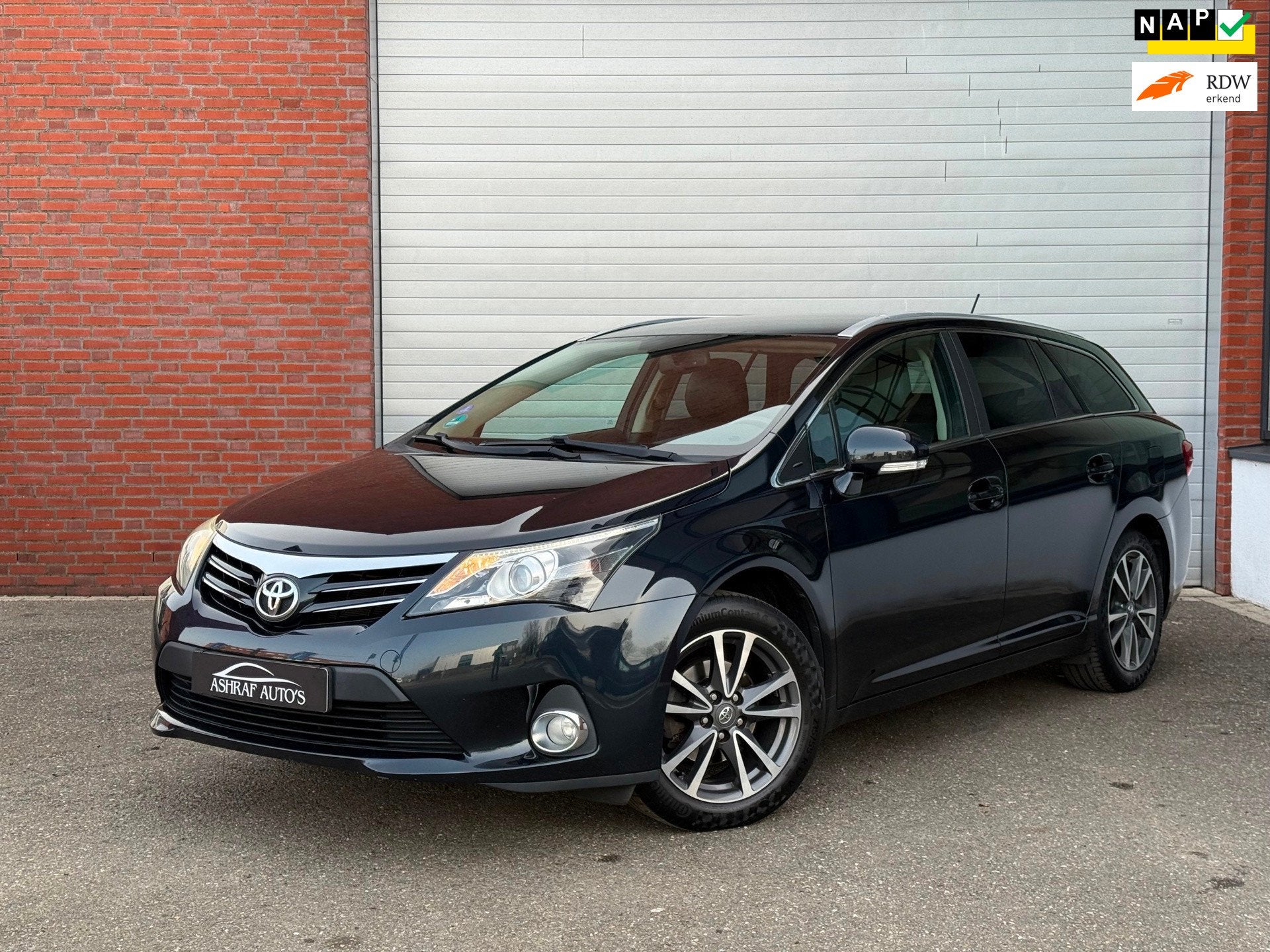Toyota Avensis Wagon 1.8 VVTi Dynamic Business| AUTOMAAT| NA, Auto's, 15 km/l, Avensis, Zwart, 4 cilinders