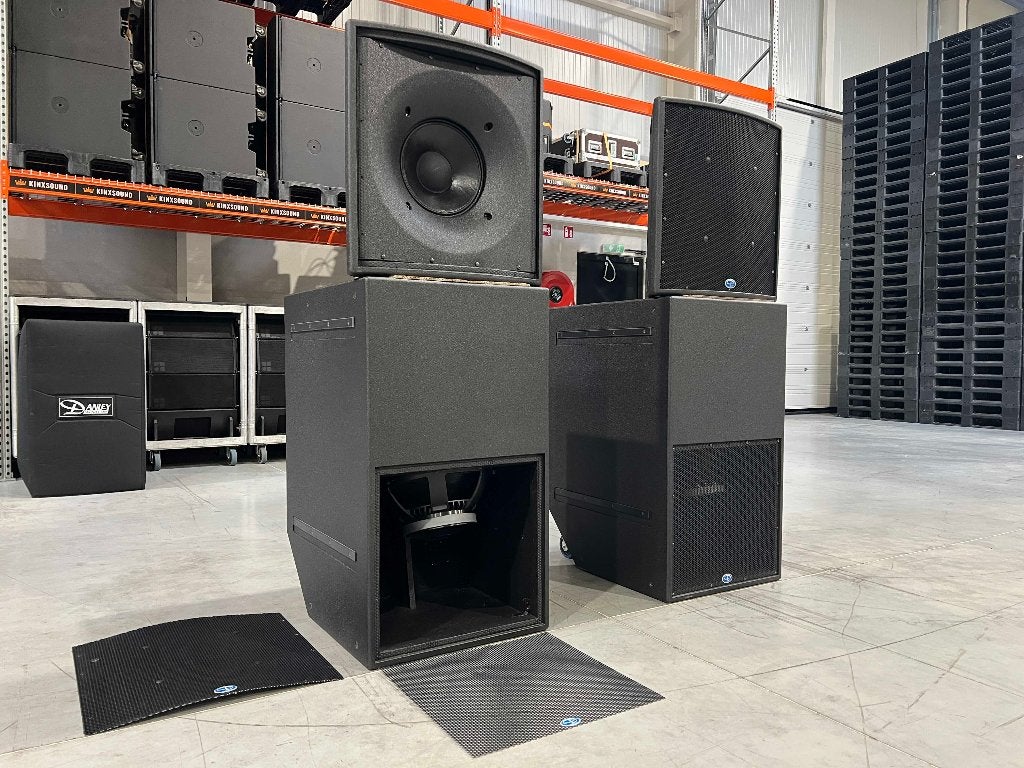 Danley Sound Labs: 2x TH115 15" sub + 2x SM80 12"/1,4" top, Gebruikt, Subwoofer, Ophalen of Verzenden, 150 watt of meer