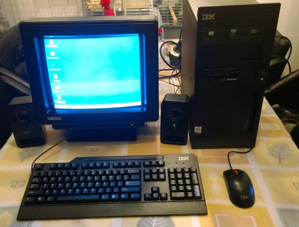 Zwarte IBM NetVista Tower Set, Pentium 4, Win 98, Compleet, Computers en Software, Ophalen, IBM