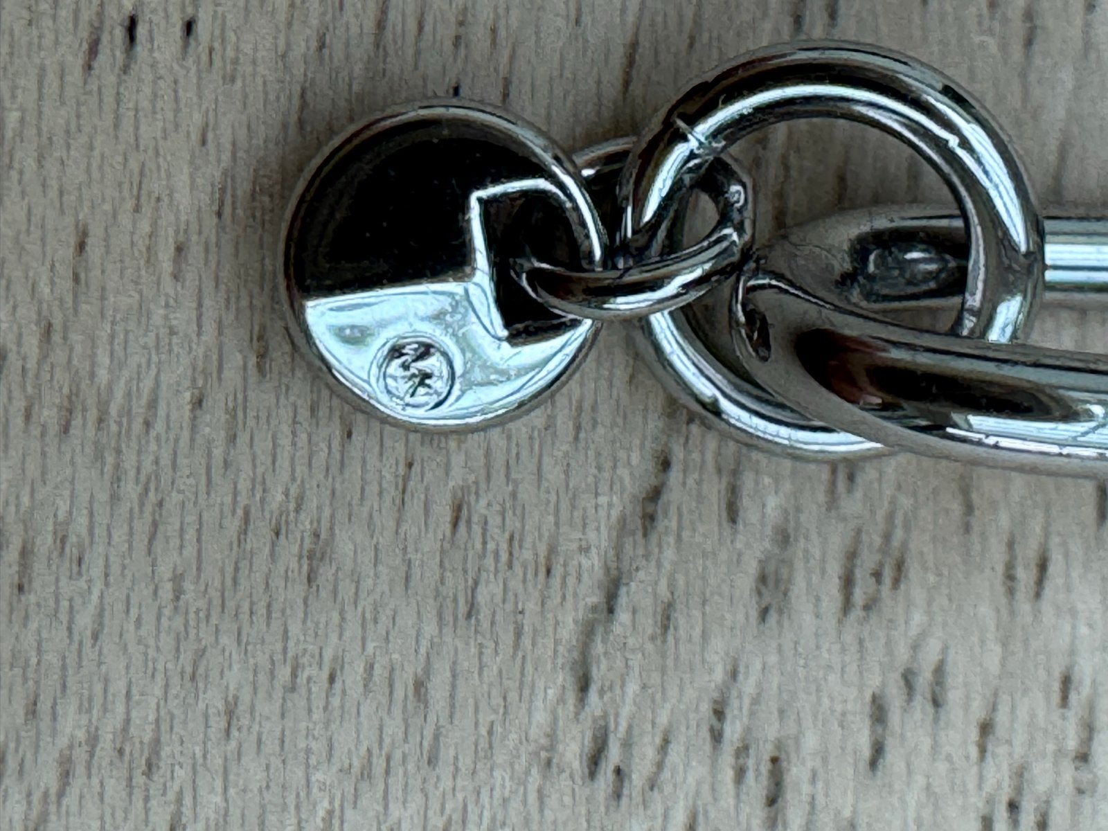 Michael Kors zilverkleurige schakelarmband met strass, Overige materialen, Ophalen of Verzenden, Zo goed als nieuw, Zilver