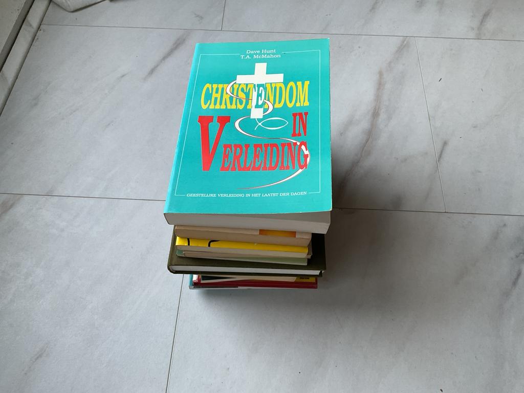 Christelijke boeken, Boeken, Ophalen of Verzenden, Gelezen