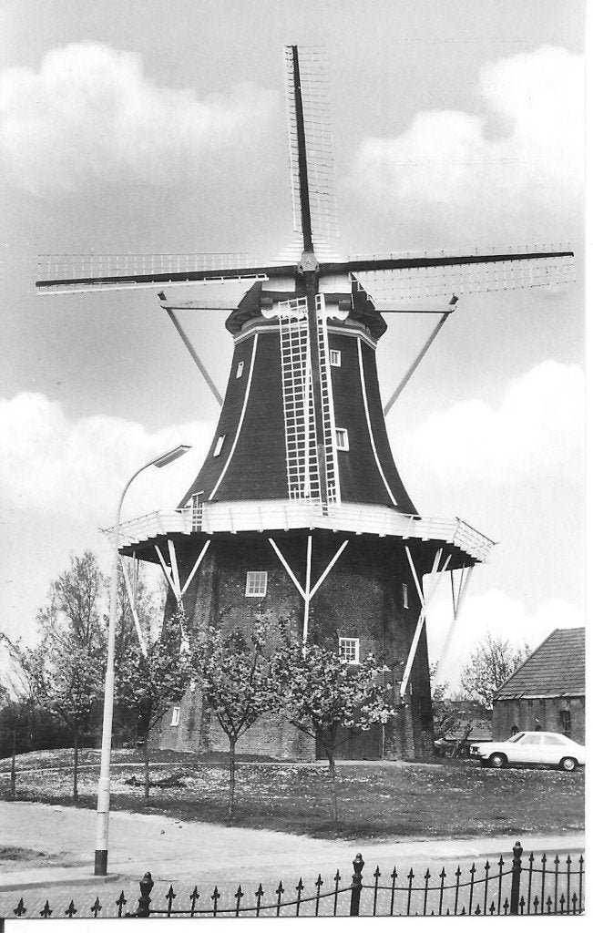 Oude foto korenmolen "Eva" Usquert, Groningen (1974), Ophalen of Verzenden, 1960 tot 1980, Ongelopen, Groningen