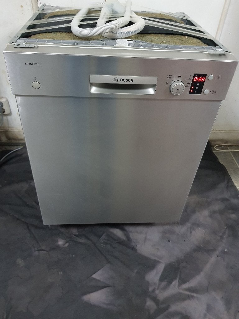 Top merk Inbouw A+ Bosch Vaatwasser+varioSpeed werkt goed, Witgoed en Apparatuur, Ophalen, Minder dan 85 cm, Energieklasse A of zuiniger