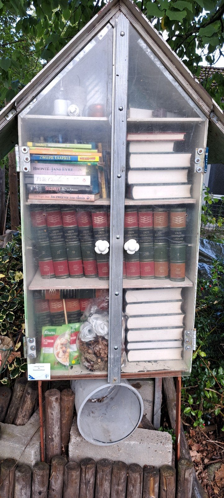 Encyclopedie 24 delig en andere dingen, Ophalen, Zo goed als nieuw, Algemeen