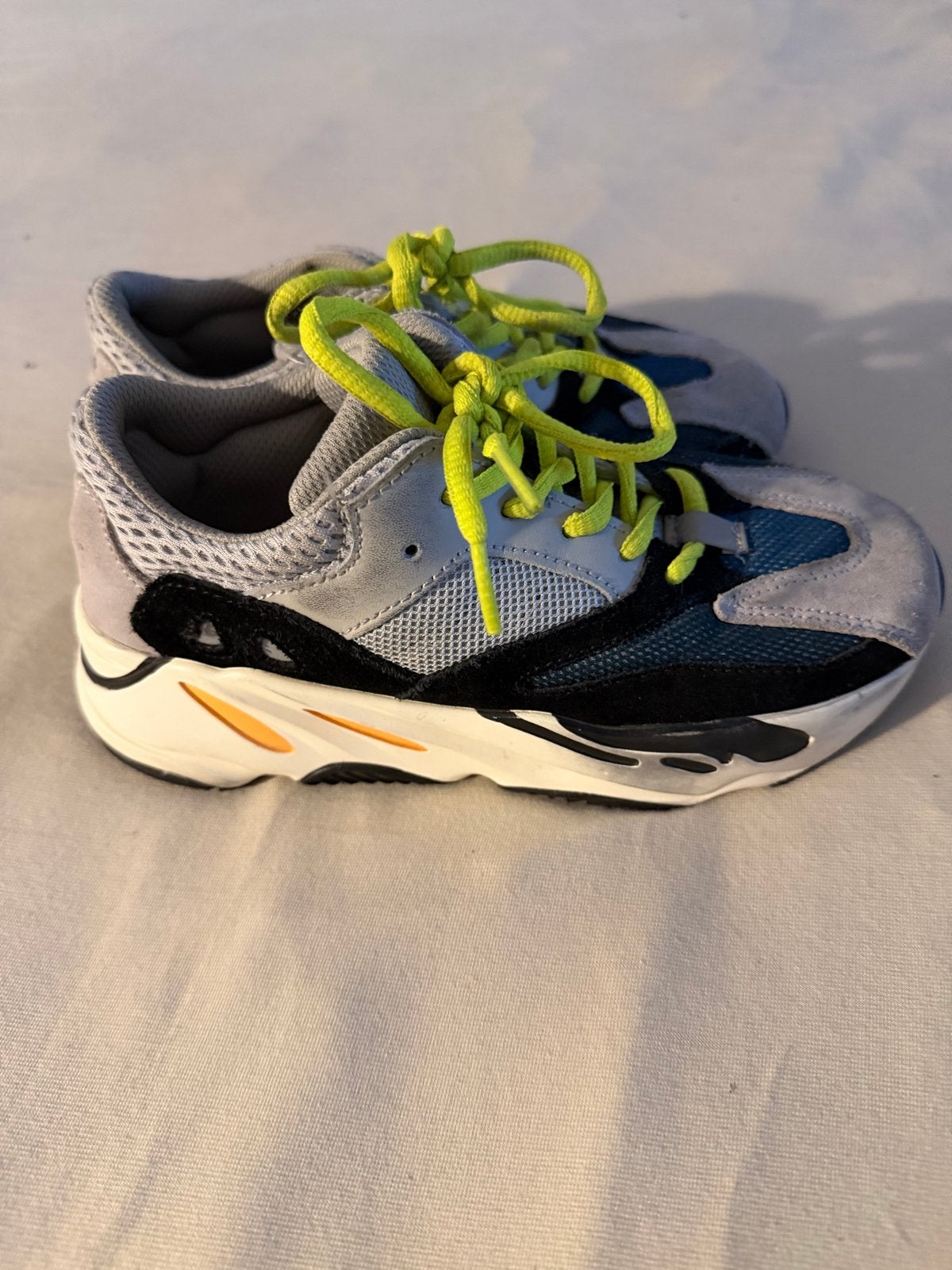 Adidas Yeezy Boost 700 V1 Wave Runner - MAAT 35, Gebruikt, Ophalen of Verzenden, Jongen of Meisje, Sportschoenen