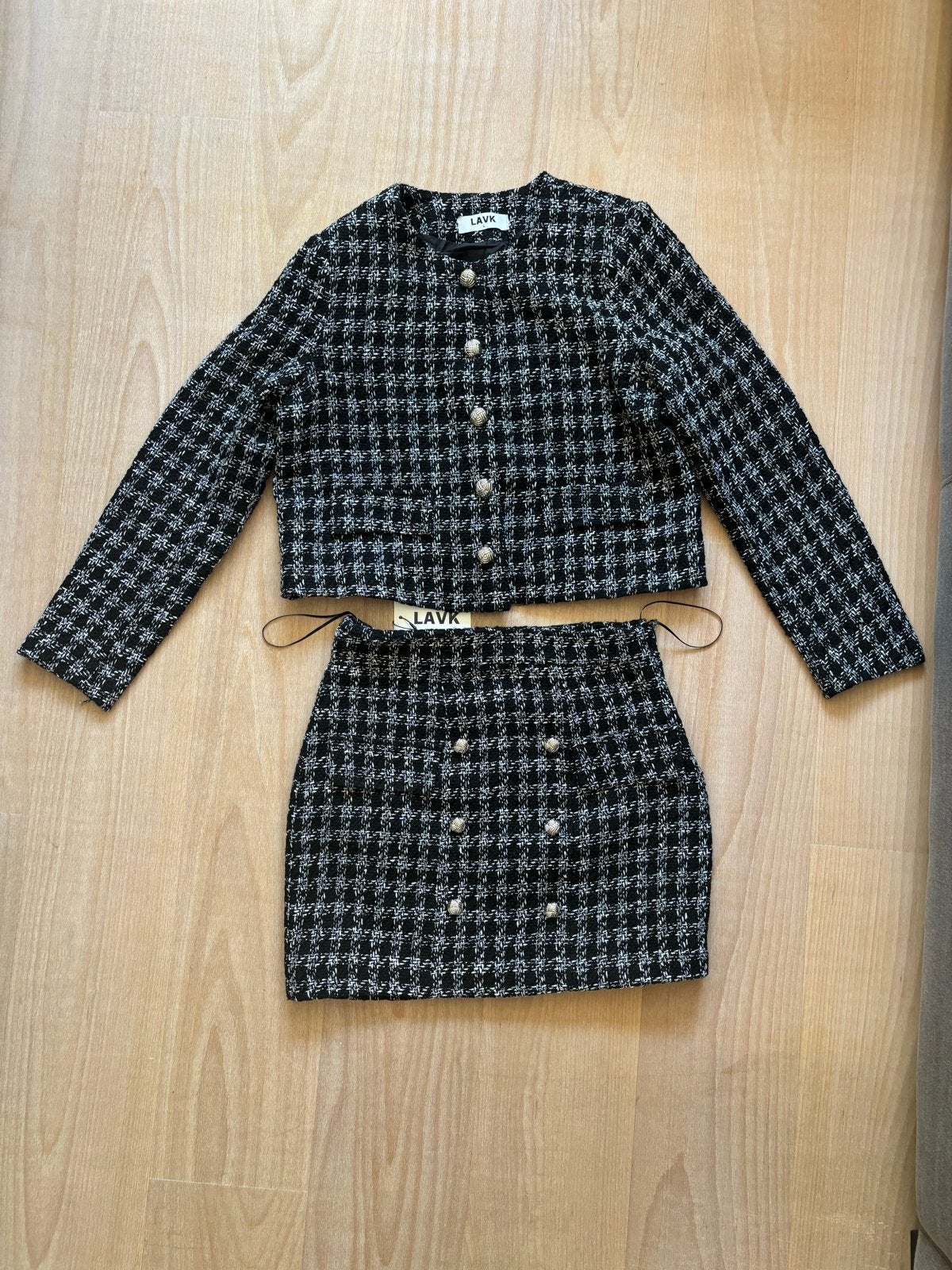 Lavk Cropped bouclé blazer en rok set - Maat L, Kostuum of Pak, Zwart, Maat 42/44 (L), Ophalen of Verzenden