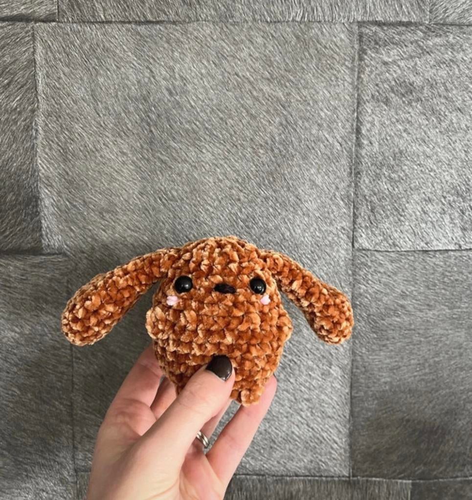 Schattig gehaakt konijntje - handgemaakt knuffel, Overige merken, Ophalen of Verzenden, Klein (minder dan 20 cm), Bruin