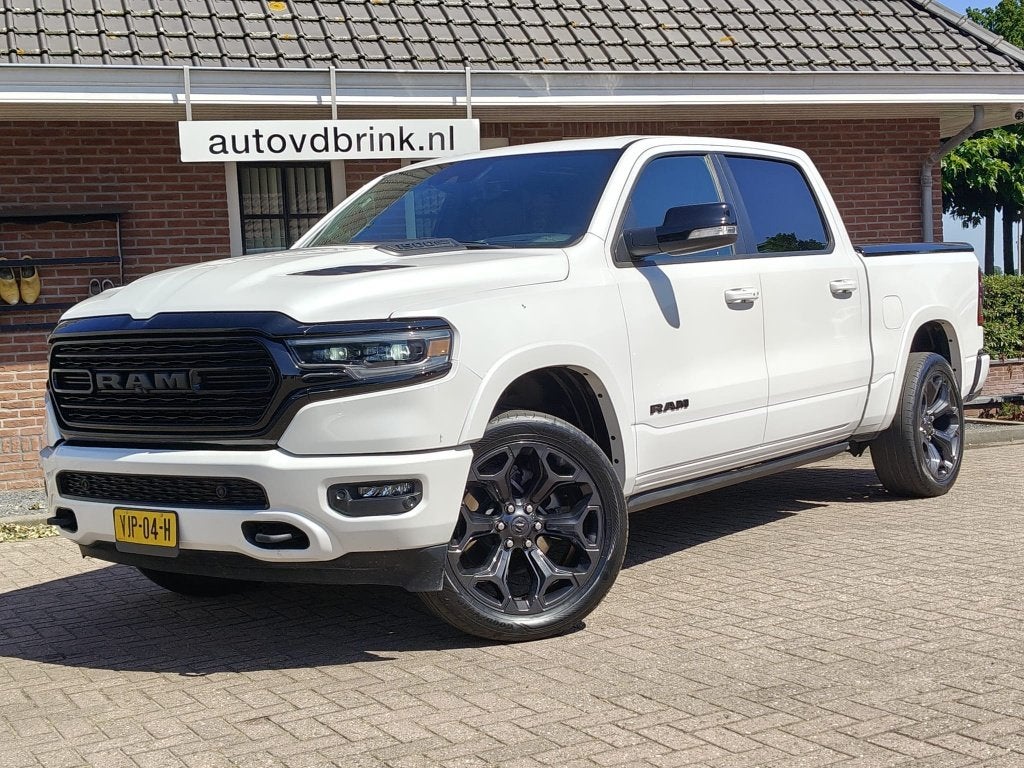 RAM Ram 1500 5.7 V8 4x4 CC Limit. LUCHTVERING / PARELMOER /, Auto's, Gebruikt, 5654 cc, 402 pk, Wit