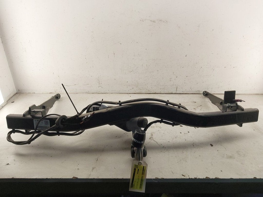 Trekhaak Volkswagen Tiguan (CT1) (2023-09/..) 5H2907383D, Auto-onderdelen, Gebruikt, Volkswagen, Volkswagen AG, Kundenbetreuung@volkswagen.de