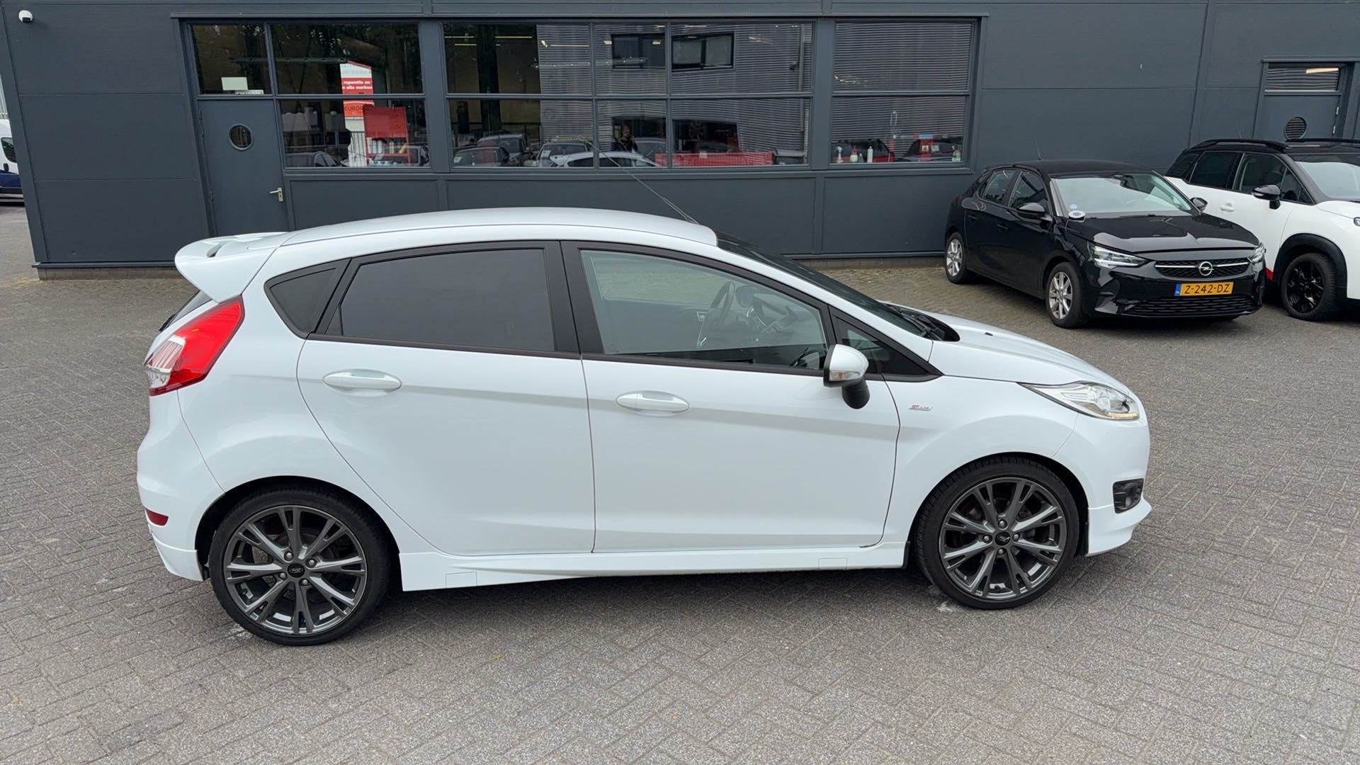 Foto 6 van Ford Fiesta 1.0 EcoBoost ST Line