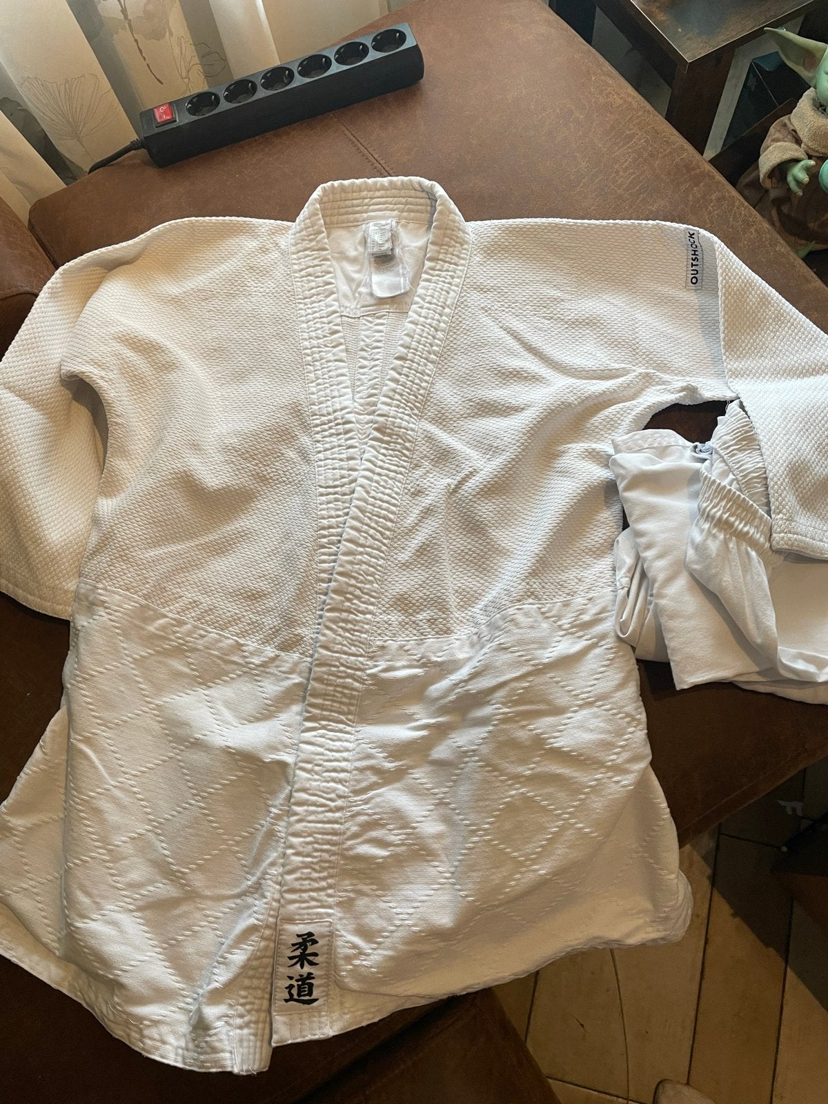 Decathlon Outshock Judo Pak - Maat 160, Groter dan maat XL, Gebruikt, Judo, Vechtsportpak