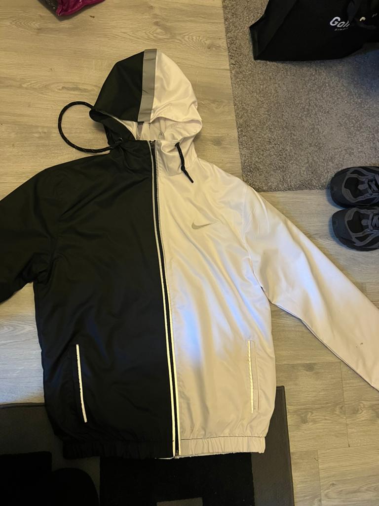 Nike tussen jasje, Kleding | Heren, Ophalen of Verzenden, Gedragen, Wit
