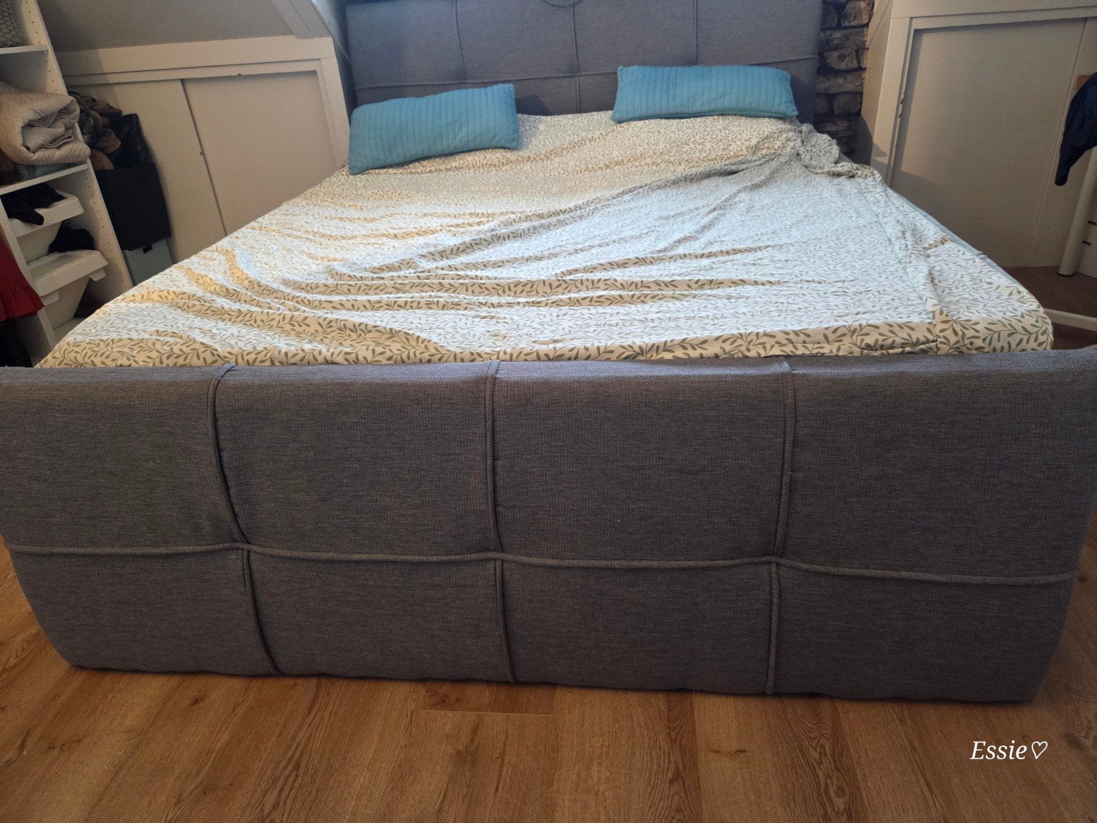 Tweepersoonsbed 180x200 cm - Grijs gestoffeerd, Huis en Inrichting, Ophalen, Gebruikt, Tweepersoons, 180 cm
