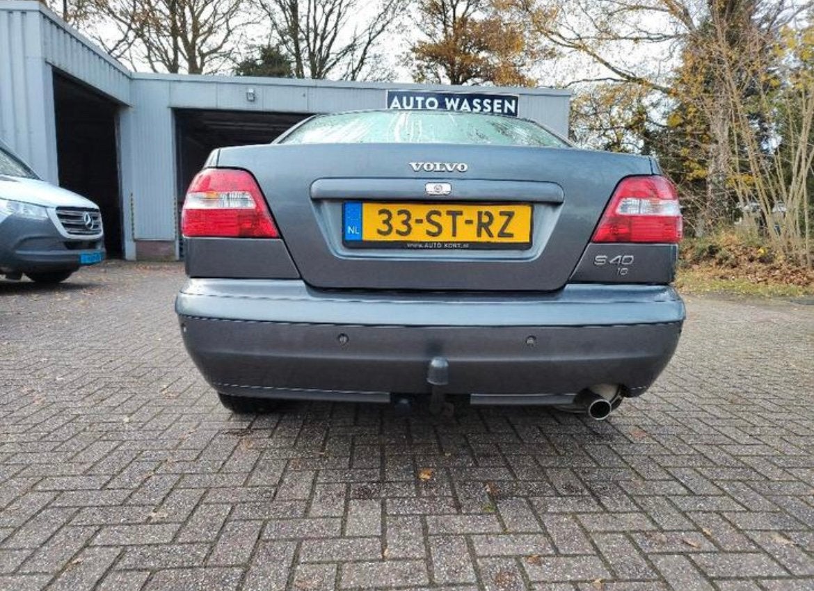Volvo S40 1.8 2004 Grijs (APK afgekeurd), 4 cilinders, 122 pk, Handgeschakeld, 1783 cc