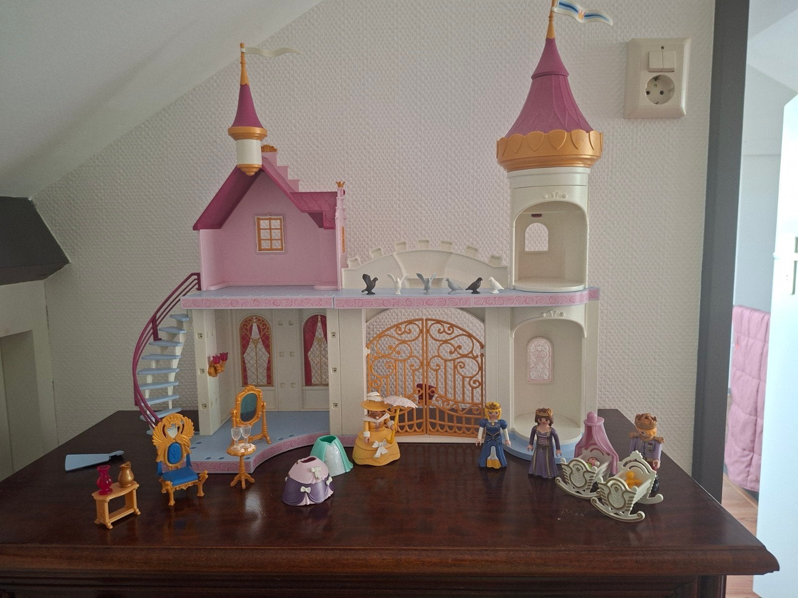 Playmobil Prinsessenkasteel met figuren en sccessoires, Ophalen, Complete set, Zo goed als nieuw, Kasteel/Fort