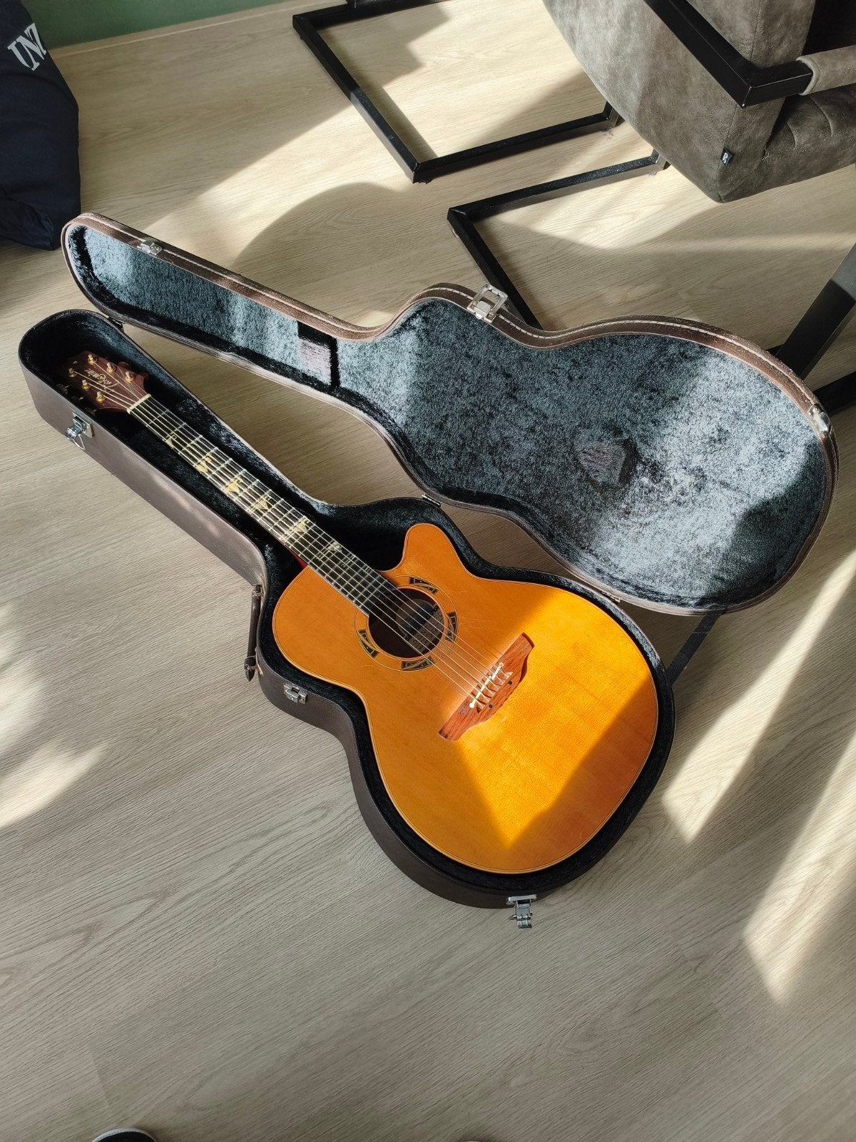 Takamine PSF-48C Santa Fe met koffer, Ophalen, Gebruikt, Western- of Steelstringgitaar, Met koffer