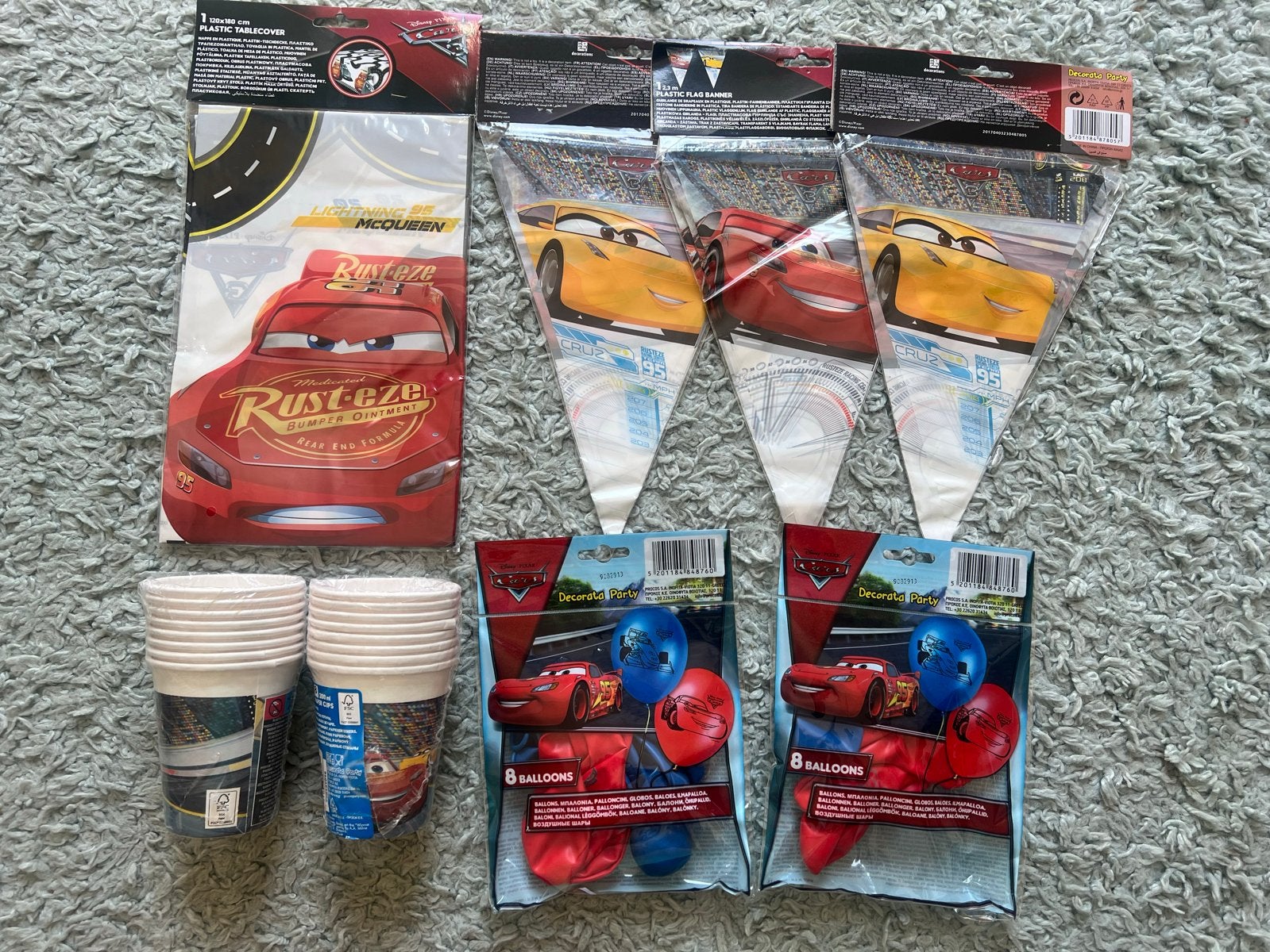 Cars Feestpakket: Tafelkleed, Bekers, Ballonnen, Vlaggen, Ophalen of Verzenden, Nieuw, Feestartikel, Verjaardag
